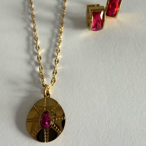 Steel earrings and necklace set like new, gold-colored