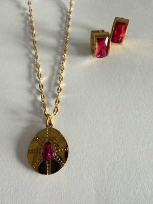 Steel earrings and necklace set like new, gold-colored