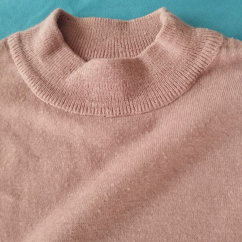 Paschalis Thin Knit Sweater with Low Mock Neck Pink Sapio Milo Size 3 like new