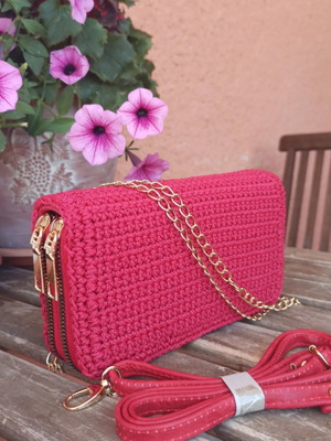 Knitted red double wallet new with strap