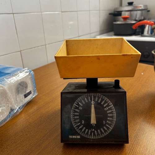 Analog scale used