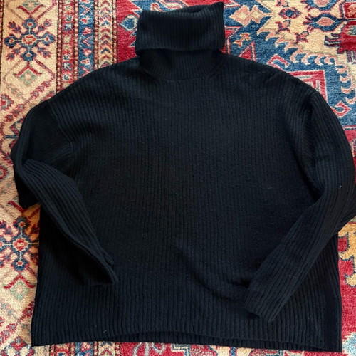 H&M sweater like new, size XL, black