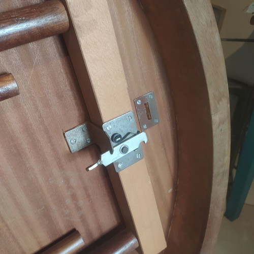 Wooden extendable round dining table like new, 1.20x2.50m