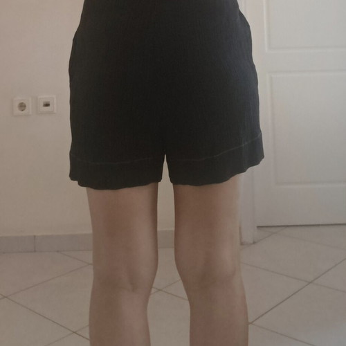 Zara Bermuda shorts like new, size S, black, elastic waist