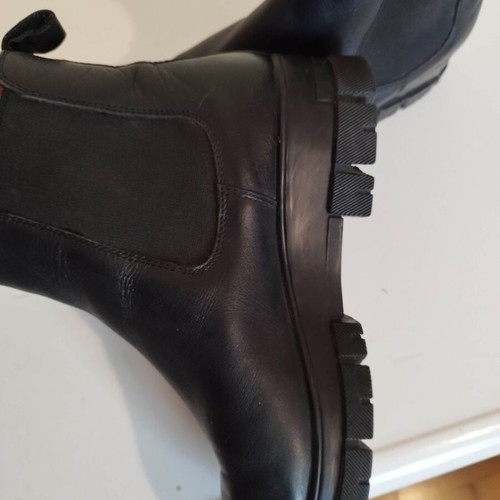 Nak leather Chelsea boots black, like new, size 37