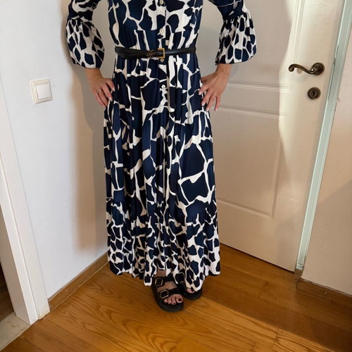 No name printed dress like new, white and blue, one size