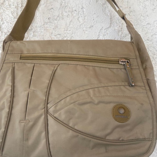 Citybag crossbody bag used with zipper needing replacement