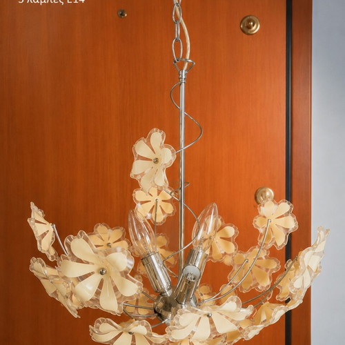 Set of 2 hanging lights with plexiglass flowers like new