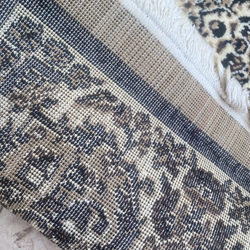 Rugs set of 2 like new, 1.4x0.72 m each