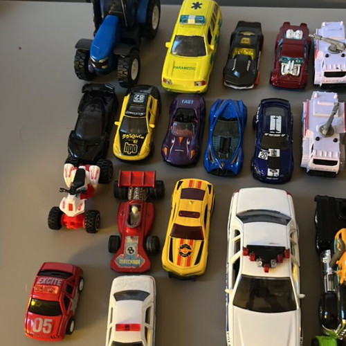 Set of 26 toy cars