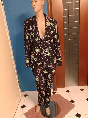 Unisex Christmas suit Shein like new, size small, multicolor