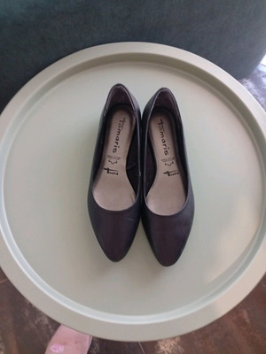 Tamaris shoes black size 37 like new