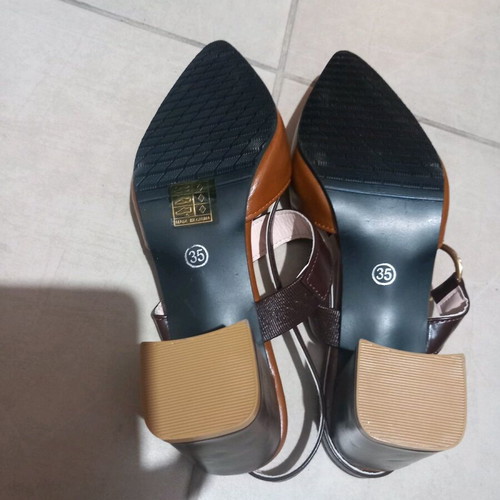 Heels new with low heel size 35