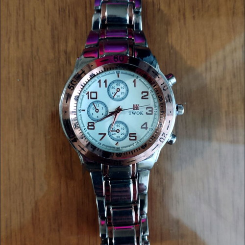 Unisex watches new, pack of 6 with bracelet