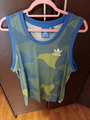 Adidas sleeveless top new unisex multicolor green