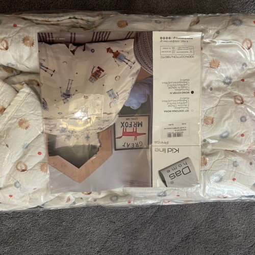Das Home quilt used with robot design for bed 160-240