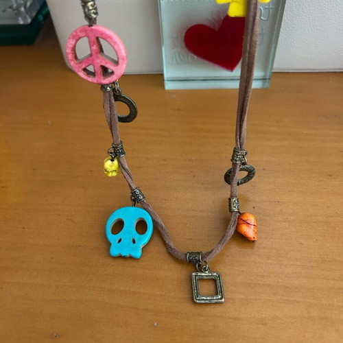 Necklace with leather cord and colorful decorations Bohemia new