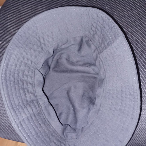 Fishing hat like new, black, size M