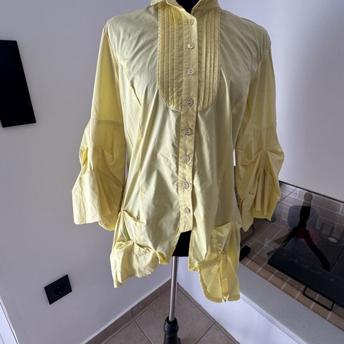 Grama pleated shirt size L used, yellow with balloon sleeves