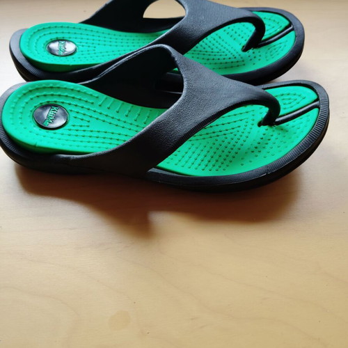 KissMar flip-flops size 37 used, black and green
