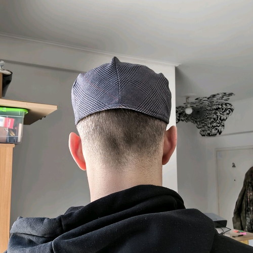 Men's checked flat cap charcoal size 58 like new