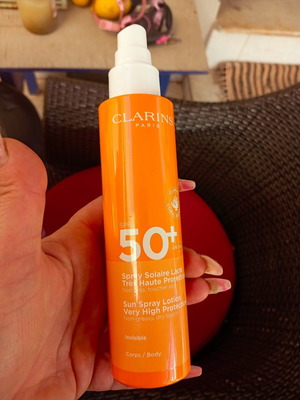 Clarins 50 SPF sun spray lotion new