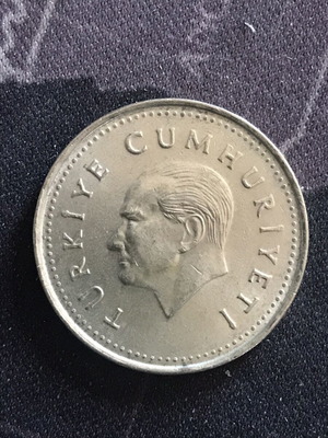 Turkey 1000 Lira 1990 coin used