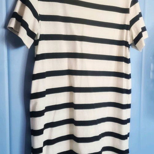 Mini T-shirt dress H&M like new, black and white, size M