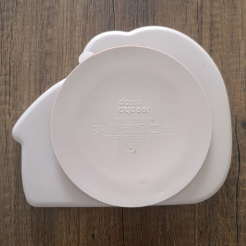 Done by Deer and Peekabu baby plate set with suction