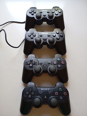 PlayStation 3 controllers used, pack of 4 (2 wireless, 2 wired)