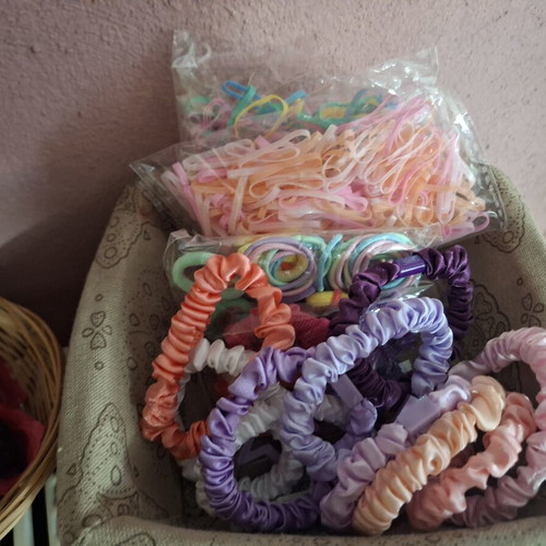 Hair Clips new, last pieces from closing