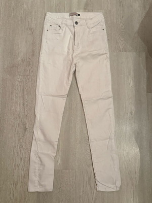White elastic jeans like new, size L
