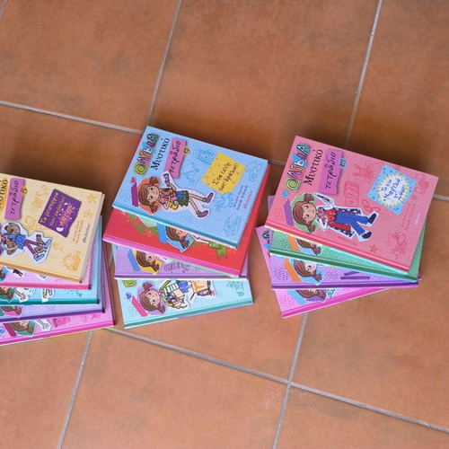 Olivia Secret Notebook like new, set of 13 books