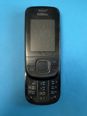 Nokia 3600 Slide retro mobile phone used