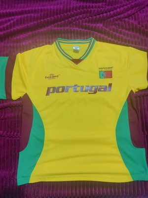 Portugal 2004 collectible jersey like new, size Large