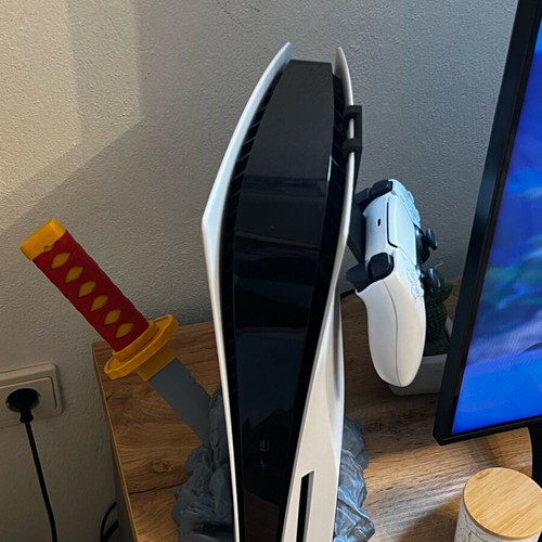PlayStation 5 Ghost of Tsushima stand new, 3D printed with custom colors
