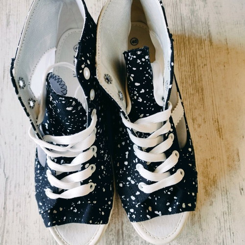 Women's summer shoes new, black and white sandals and platforms