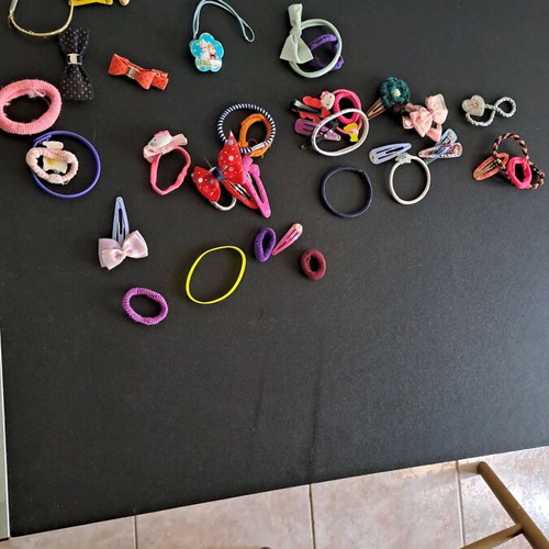 Children's hair elastics used