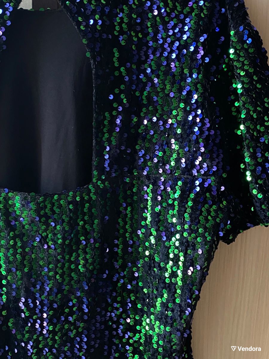 Dress with blue and green sequins used, - 27,00 - Vendora.cy Dress with blue and green sequins used, - 27,00 - Vendora.cy