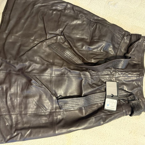 Massimo Dutti leather skirt new, brown, size M