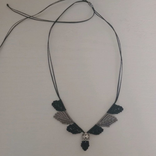 Handmade macrame necklace