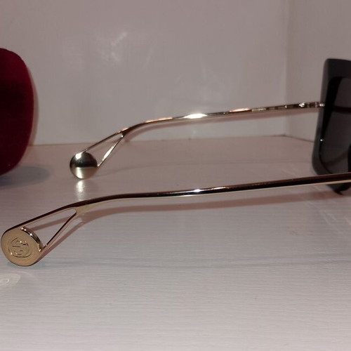 Gucci GG0435S 001 51-22-140 women's sunglasses like new