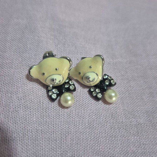 Teddy bear earrings with clasp and dangles