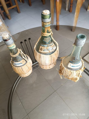 Chianti Ruffino Vintage Wine Bottles Set of 3 used from 1960s