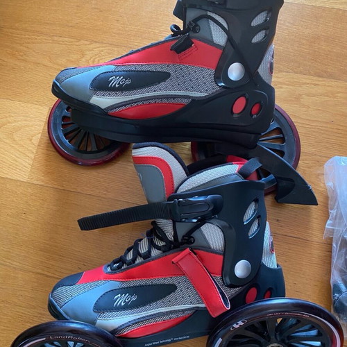 Mojo skates by Landroller inline skates like new, size 46 with accessories and knee pads