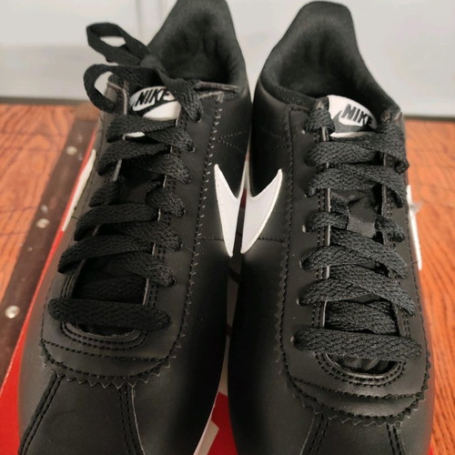 Nike Classic Cortez women's athletic shoes size 38.5