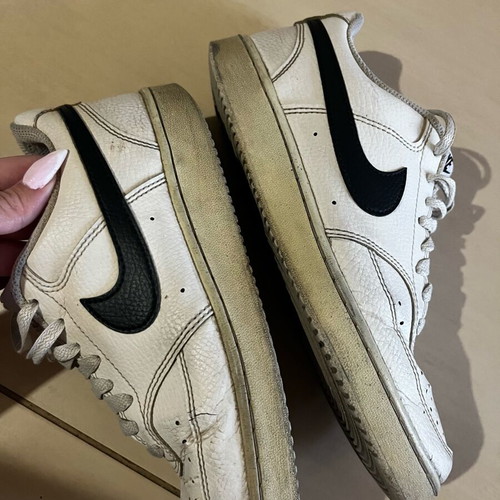 Nike athletic shoes used, size 39, white