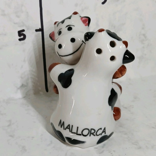 Cow figurines salt and pepper set Mallorca Super offer for a limited time at half price