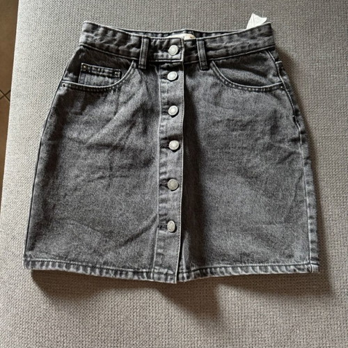 Pull & Bear women's skirt black-gray like new, size small