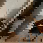  BoConcept: Γραφείο-Βιβλιοθήκη-Reception και 5 Ψηλά Καθίσματα / Σετ ή μεμονωμένα